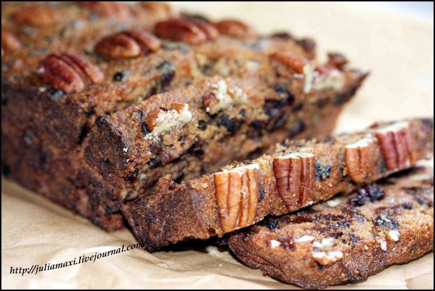 Хлеб с финиками и орехами