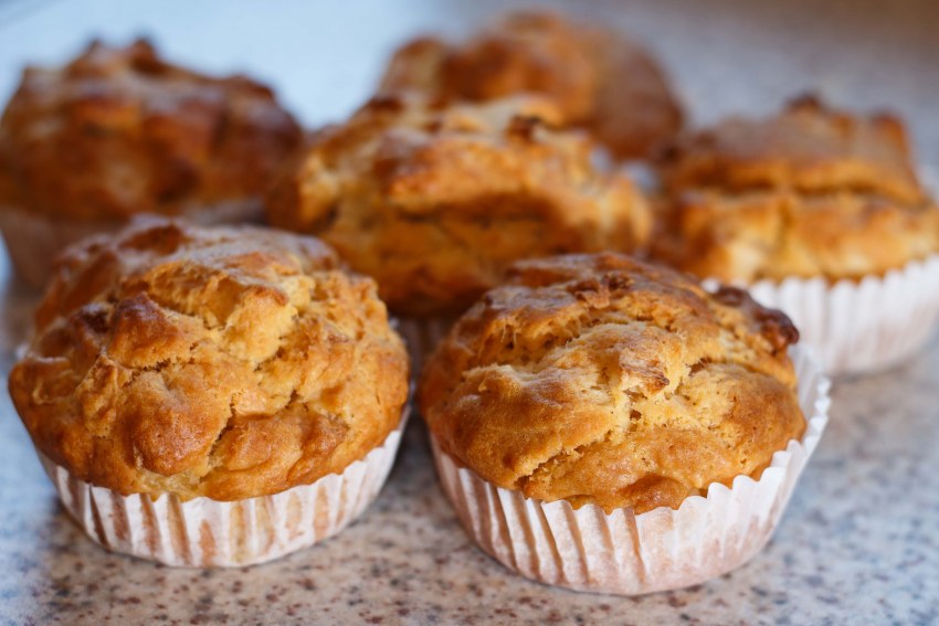 Apple Muffins