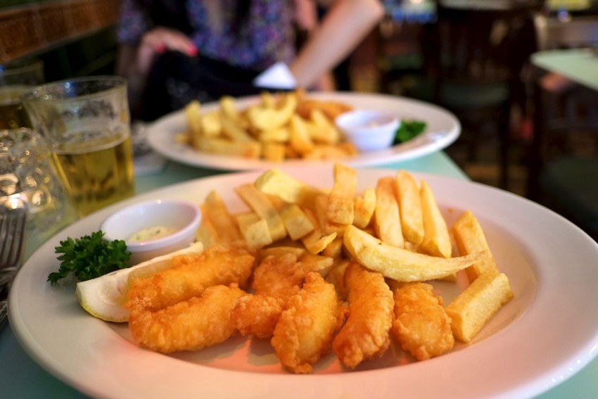 Рыба и картофель фри (Fish and Chips)