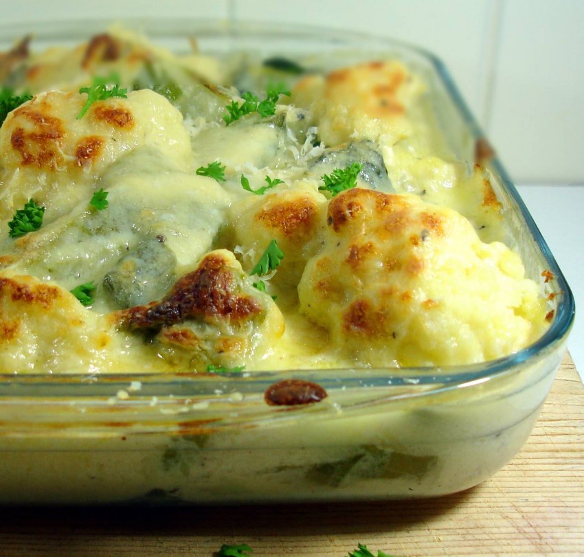 Запеканка с брокколи и цветной капустой в духовке