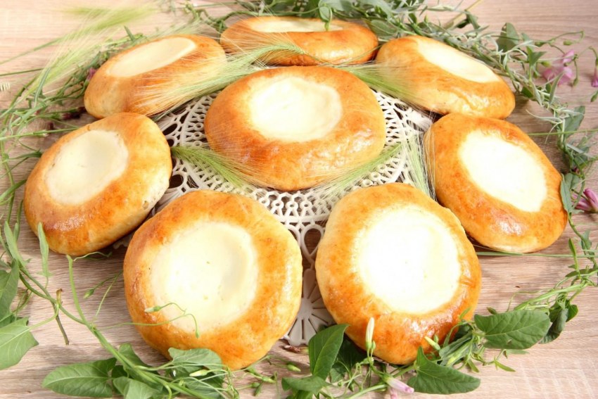 Бисквит с яблоками