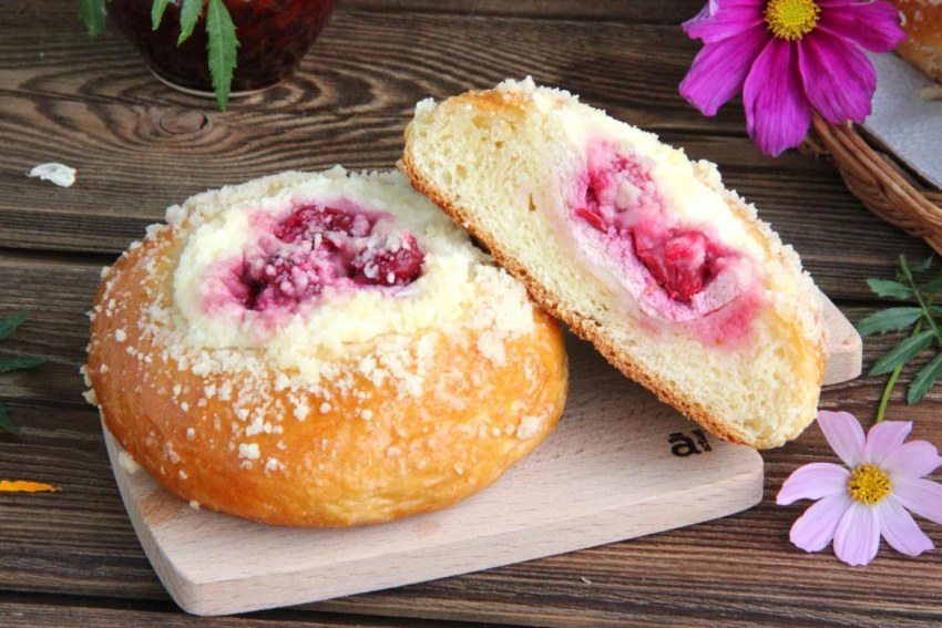 Выпечка с изюмом на скорую руку