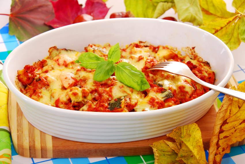 Мяснaя запеканка c овощaми