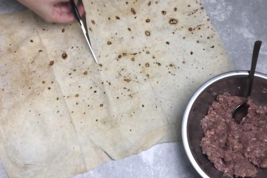 Пирог из лаваша с фаршем и сыром