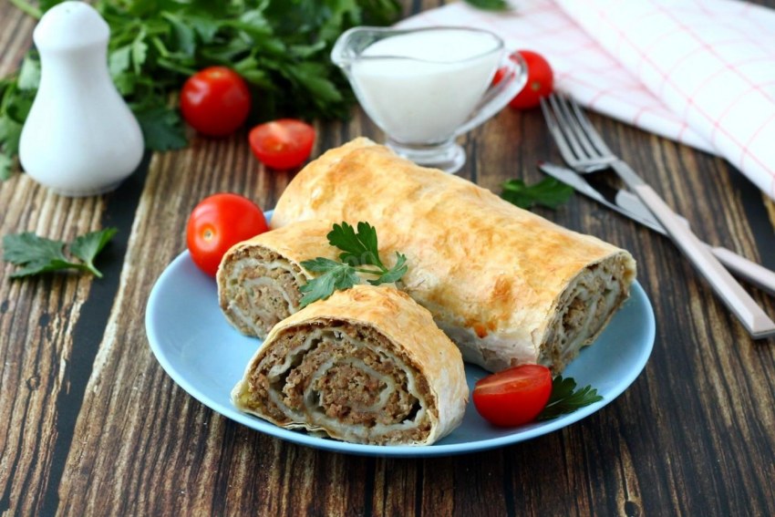 Рулет с фаршем
