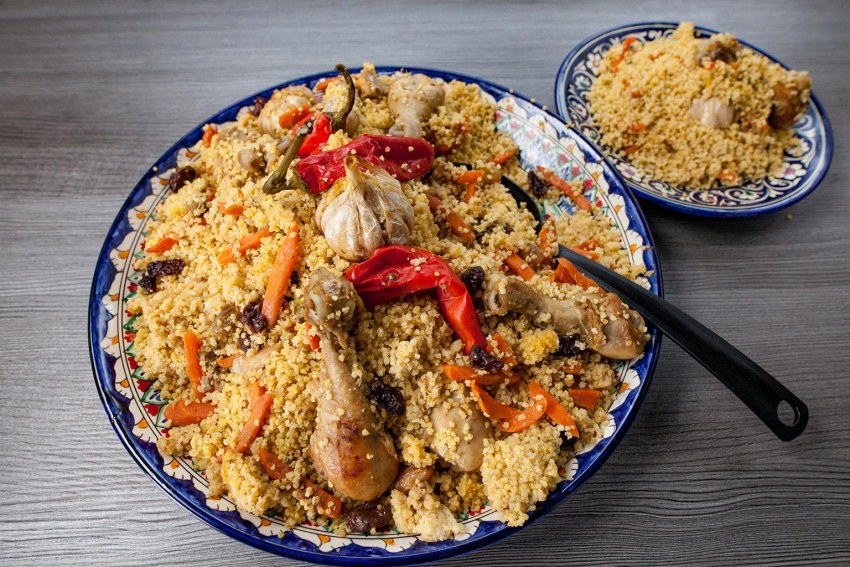 Куриные бедра с рисом в духовке