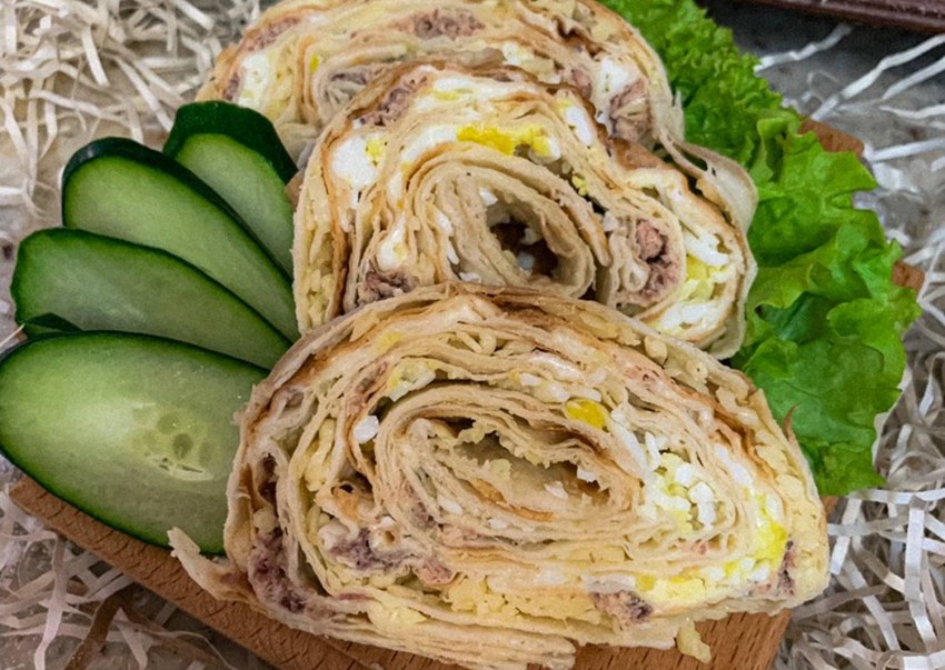 Лаваш с рыбной консервой