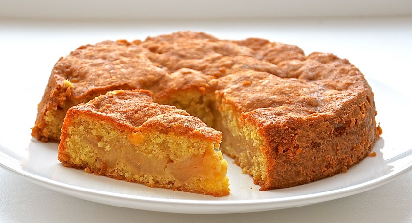 Нежный пирог с яблоками
