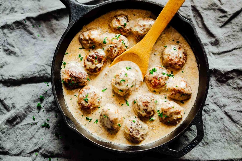 Карп под грибным соусом