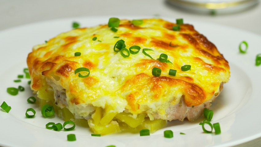 Свинина под сыром