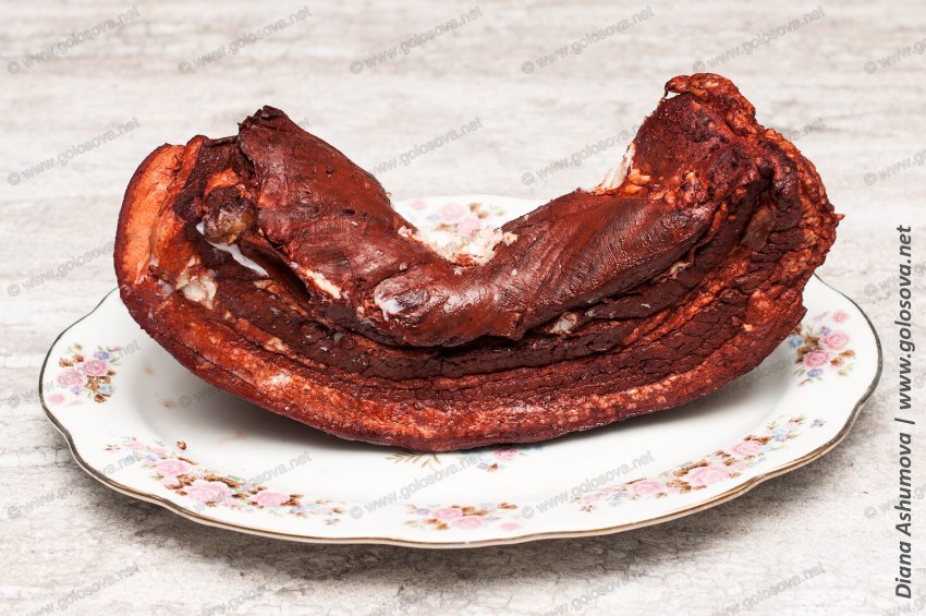Грудинка свиная копченая