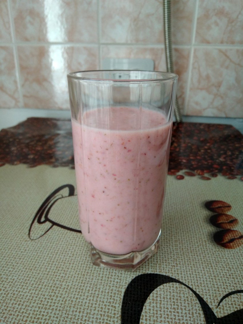 Домашний клубничный коктейль