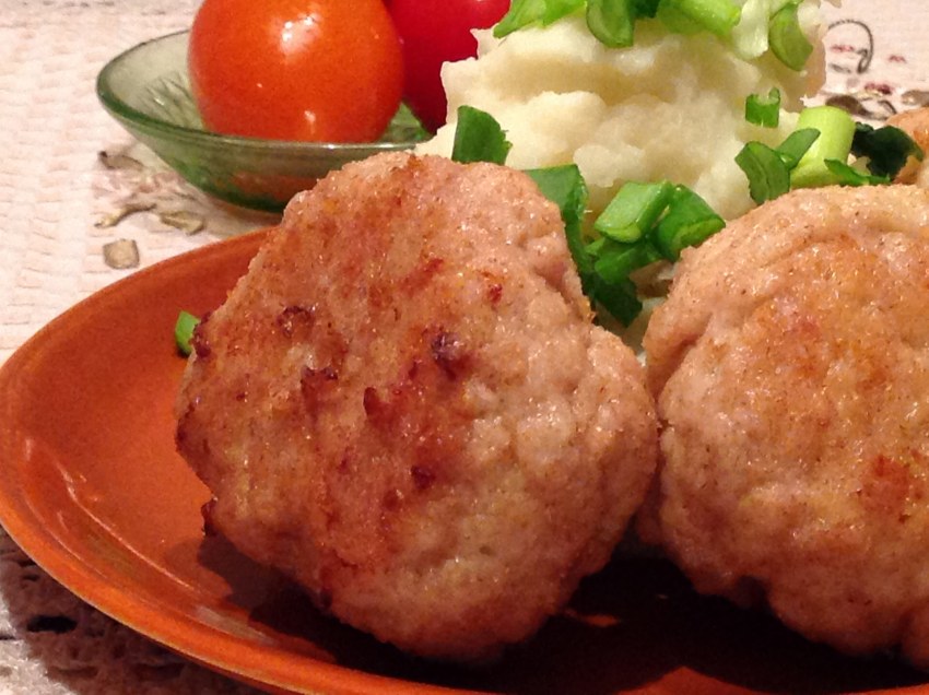 Куриные котлеты с кабачком