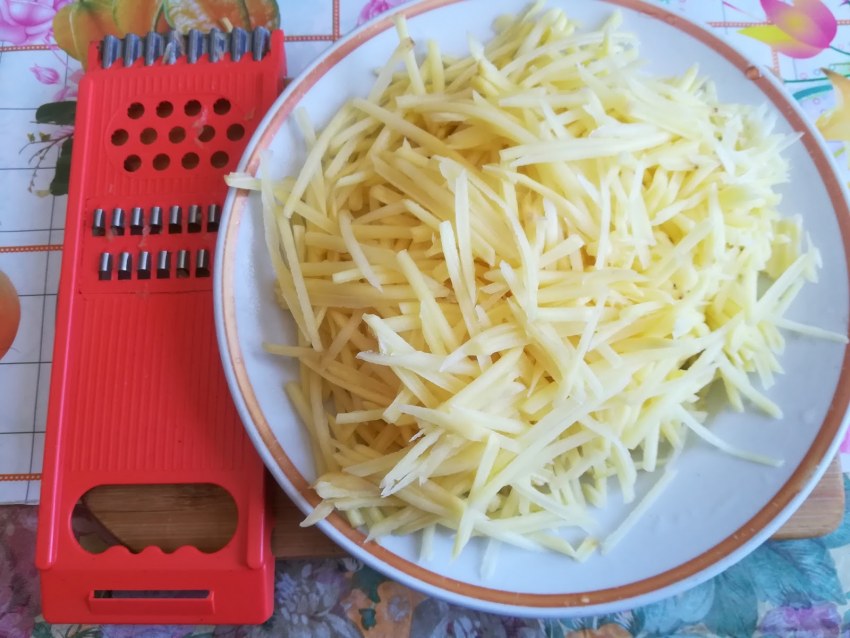 Мясной салатик с корейской морковкой