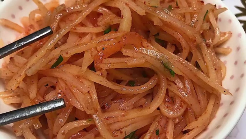 Корейский картофельный салат Камдича