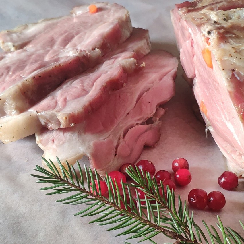 Свинина запеченная с яблоками