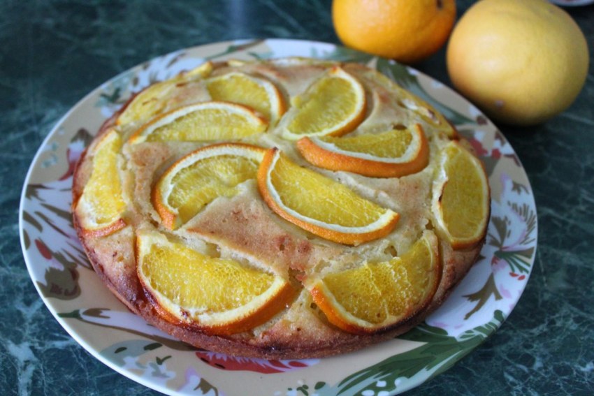Пирог с лимоном и манкой