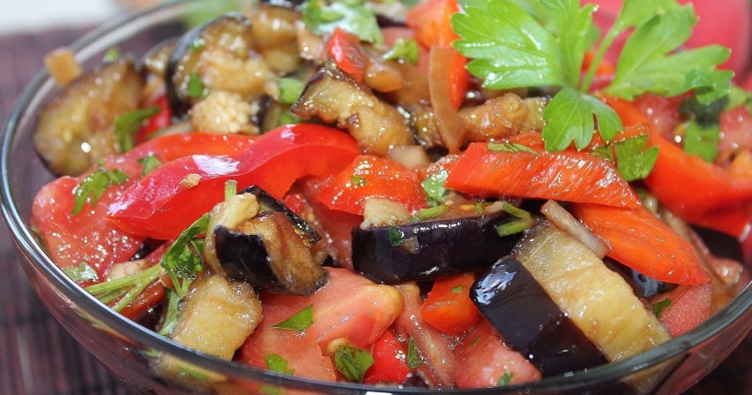 Салат с печеными овощами