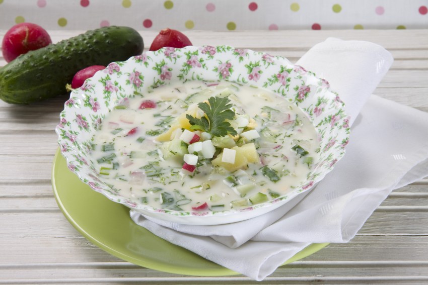Окрошка с ветчиной на квасе