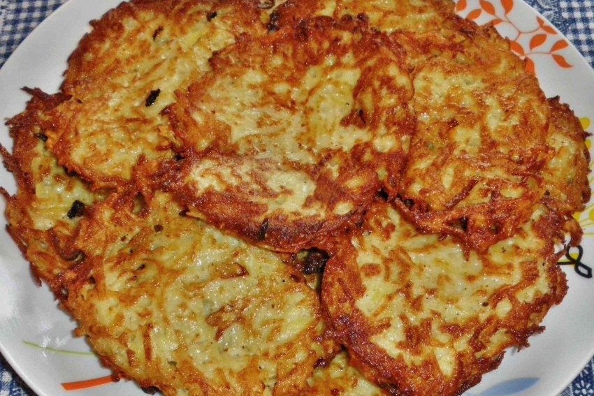Драники на сковороде