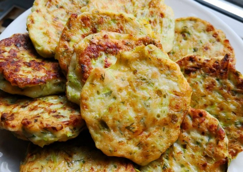 Кабачково-сырные оладьи