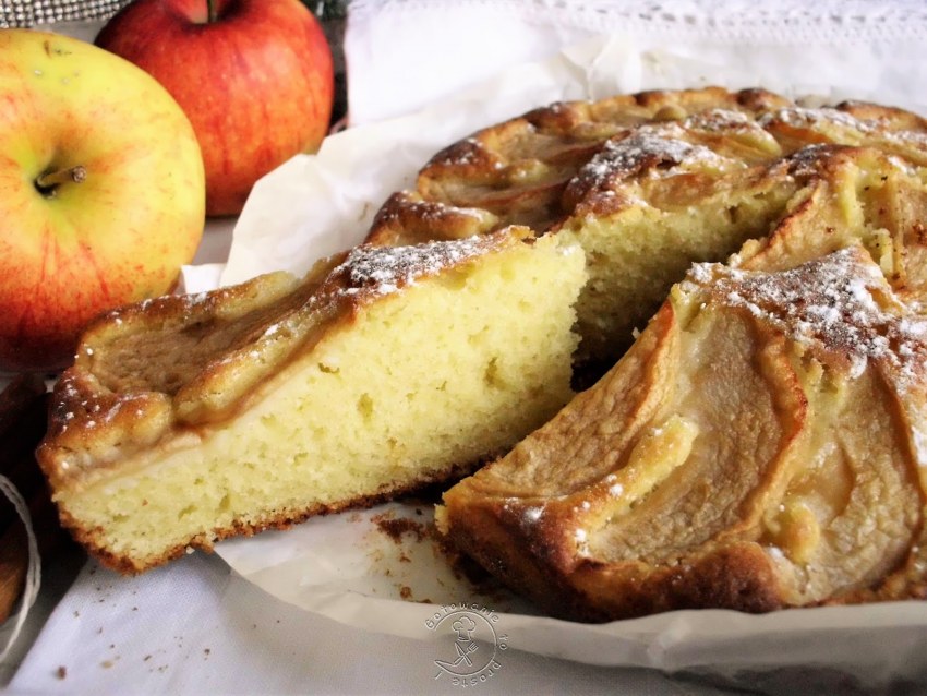 Пирог с яблоками в духовке