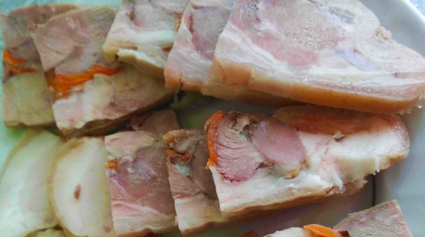 Зельц из свиной рульки