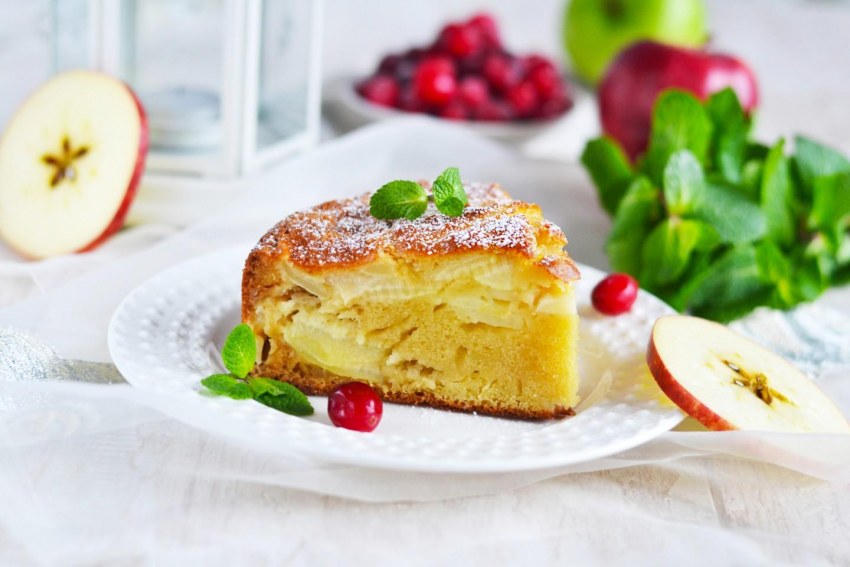 Яблочный пирог на сметане