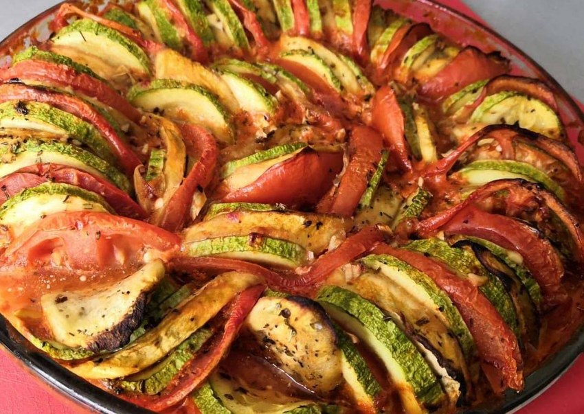 Рататуй с кабачками и помидорами