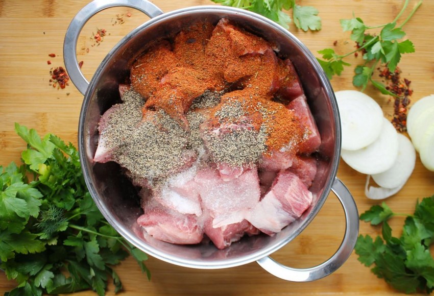 Шашлык на кефире из свинины
