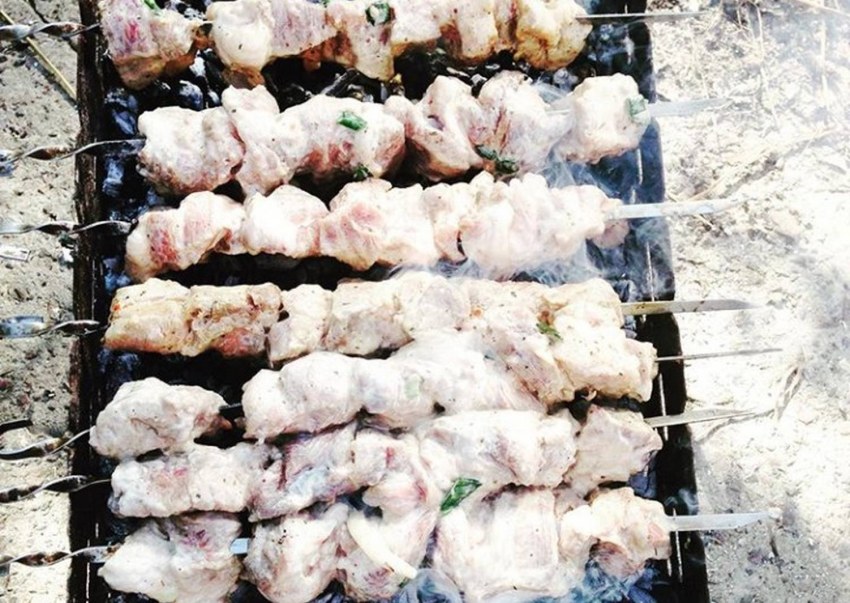 Шашлык в кефирном маринаде