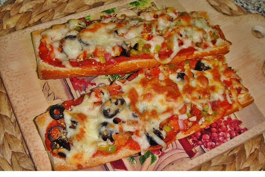 Мини пицца из батона