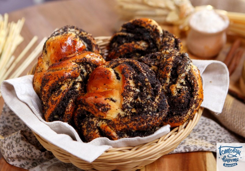 Рулет косичка с маком