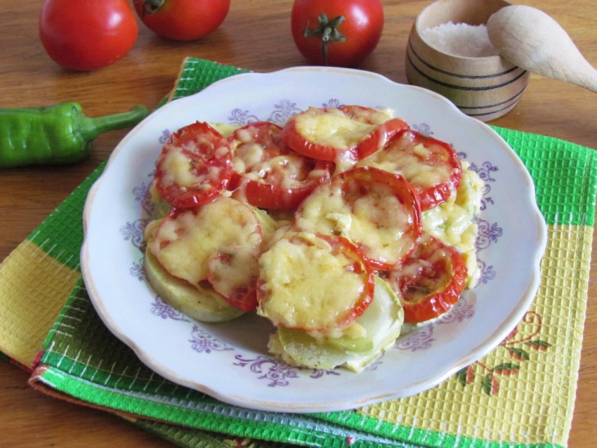 Закуска помидоры с сыром и чесноком