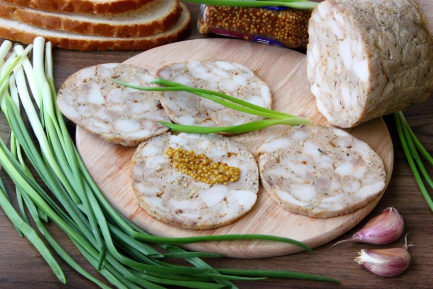 Куриный рулет с чесноком