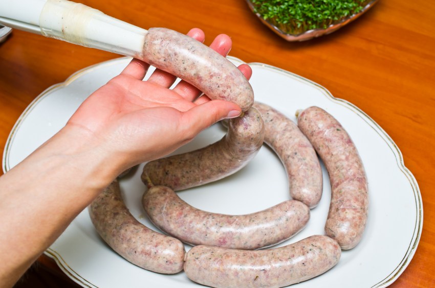 Домашние колбаски в кишке