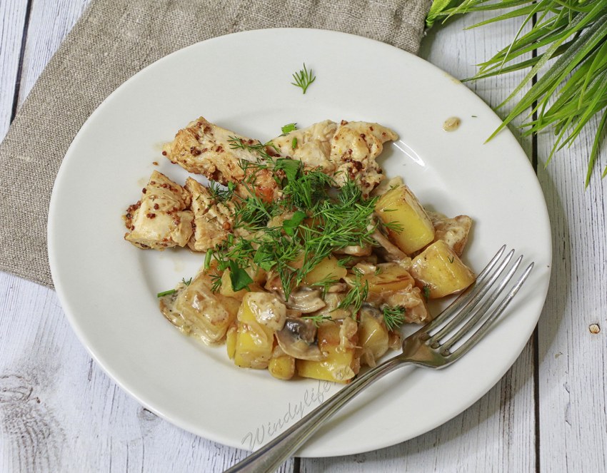Курица с шампиньонами