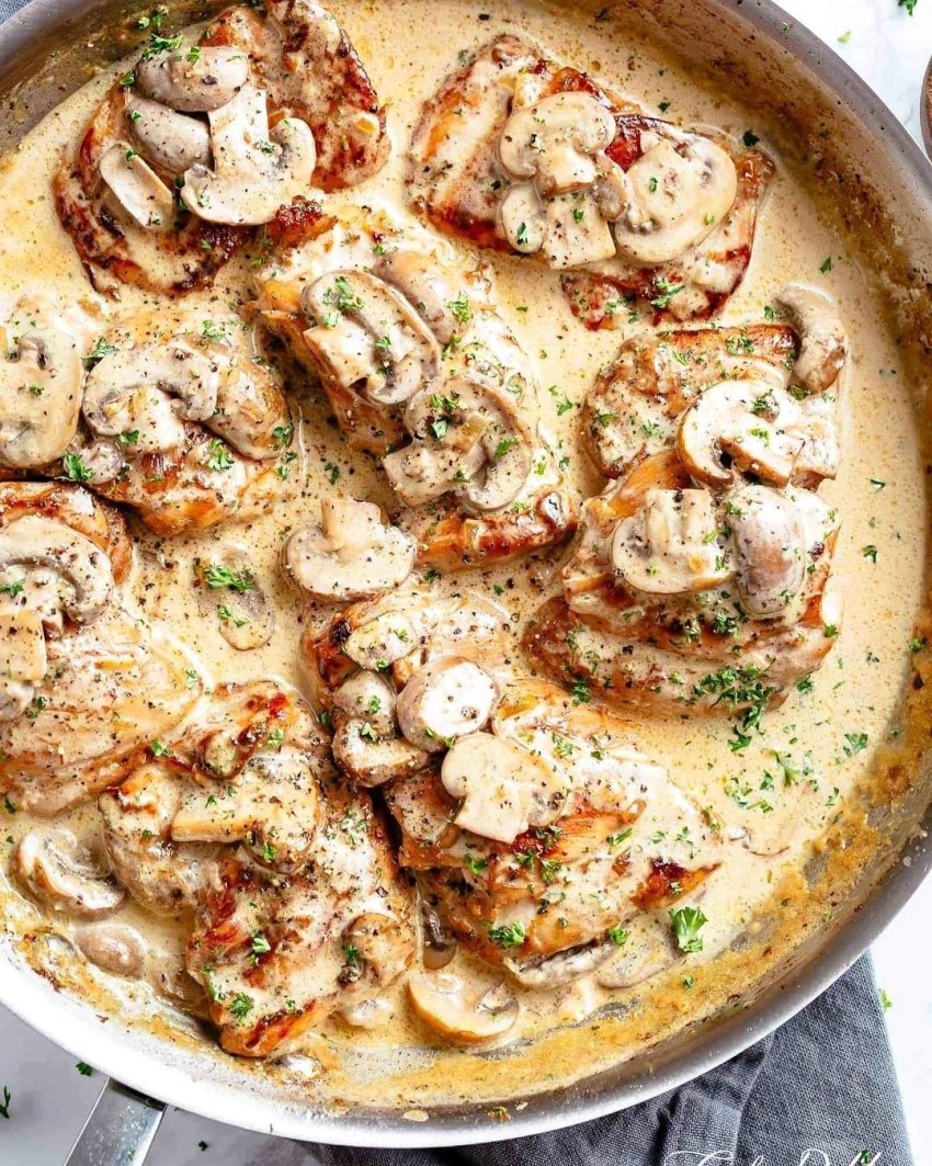 Куриные бёдрышки в сливочном соусе