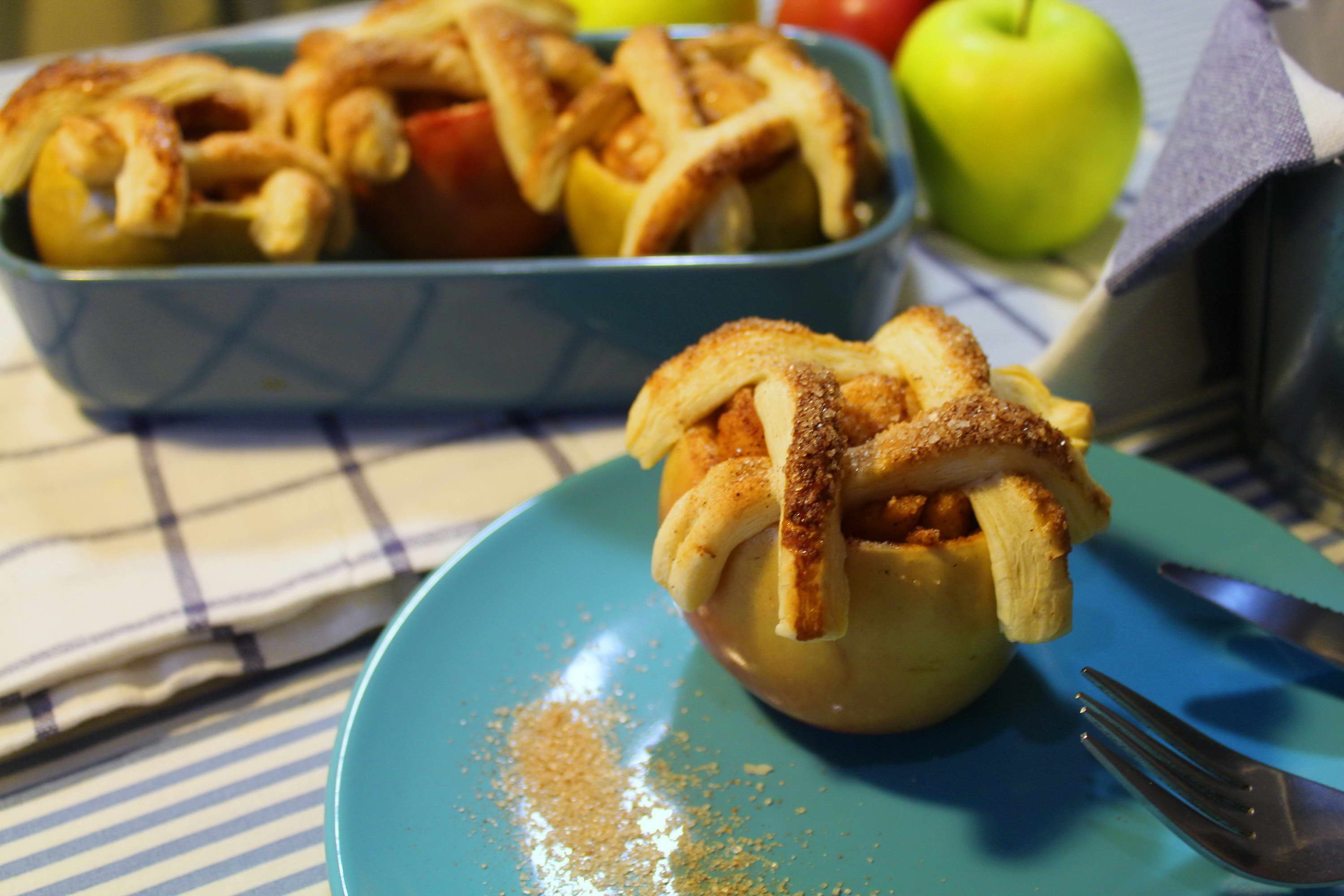 Печеные яблоки с медом