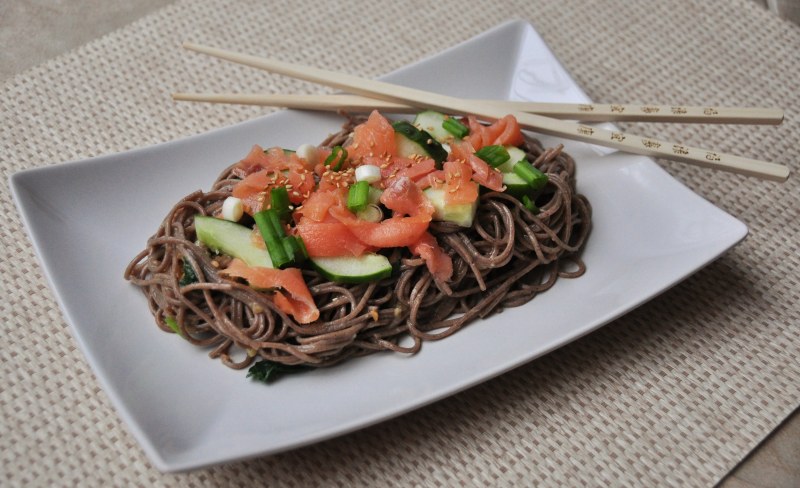 Гречневая лапша соба с курицей