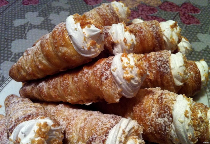 Вафельные рожки с кремом