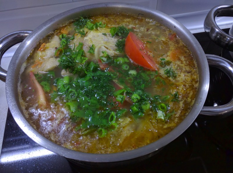 Суп щи из свежей капусты с курицей