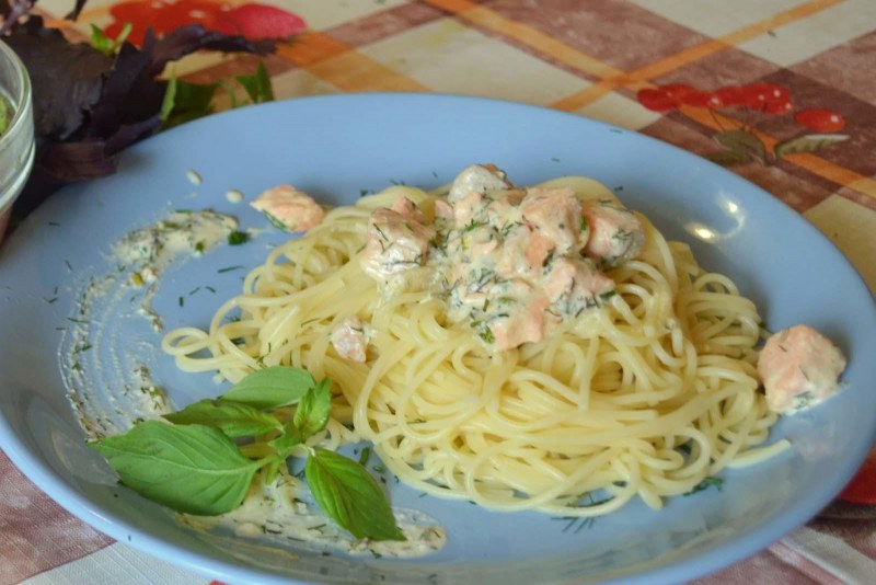 Макароны с куриным филе