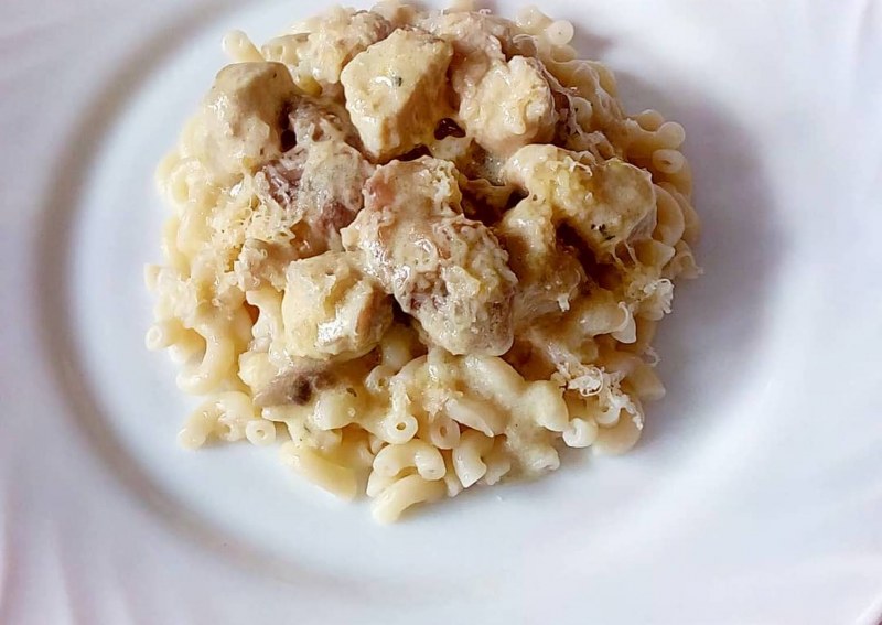 Паста Феттуччине с курицей и грибами