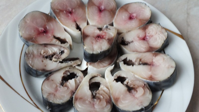 Солёная рыба скумбрия