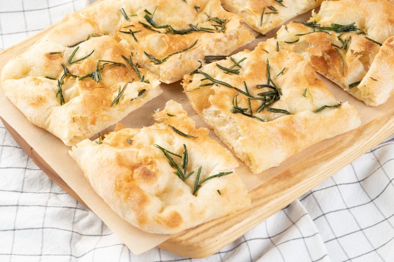 Фокачча с розмарином
