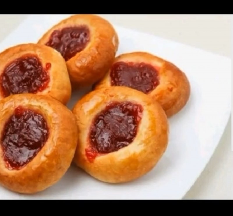 Булочки с повидлом