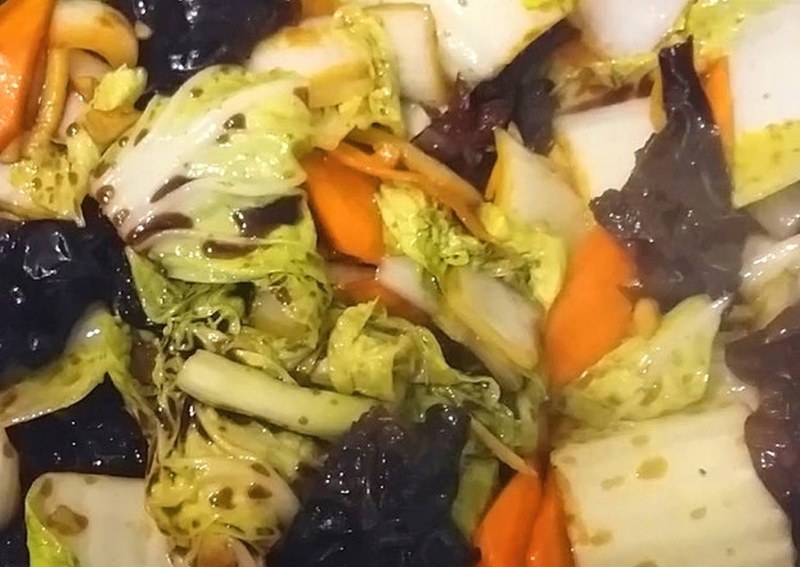 Фунчоза с баклажанами и болгарским перцем и курицей
