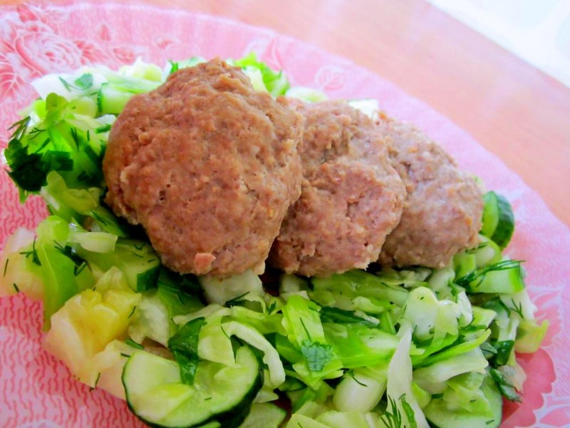 Паровые котлеты из кролика