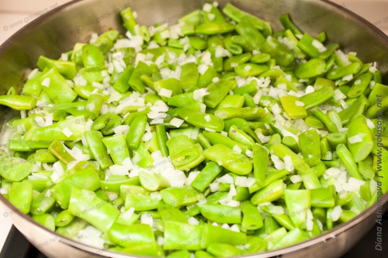 Салат стручковая фасоль с яйцом